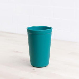 Plastic drinking cup